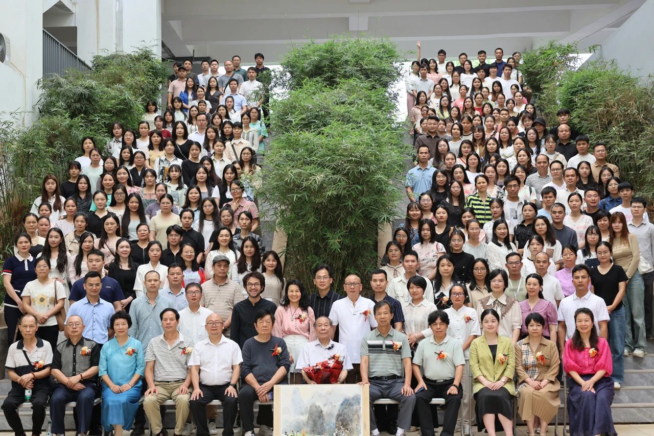 桂平市中小学美术教师水彩画专题培训活动暨大藤峡水彩画社成立仪式在我校顺利举行 丨 HUANQIU.COM