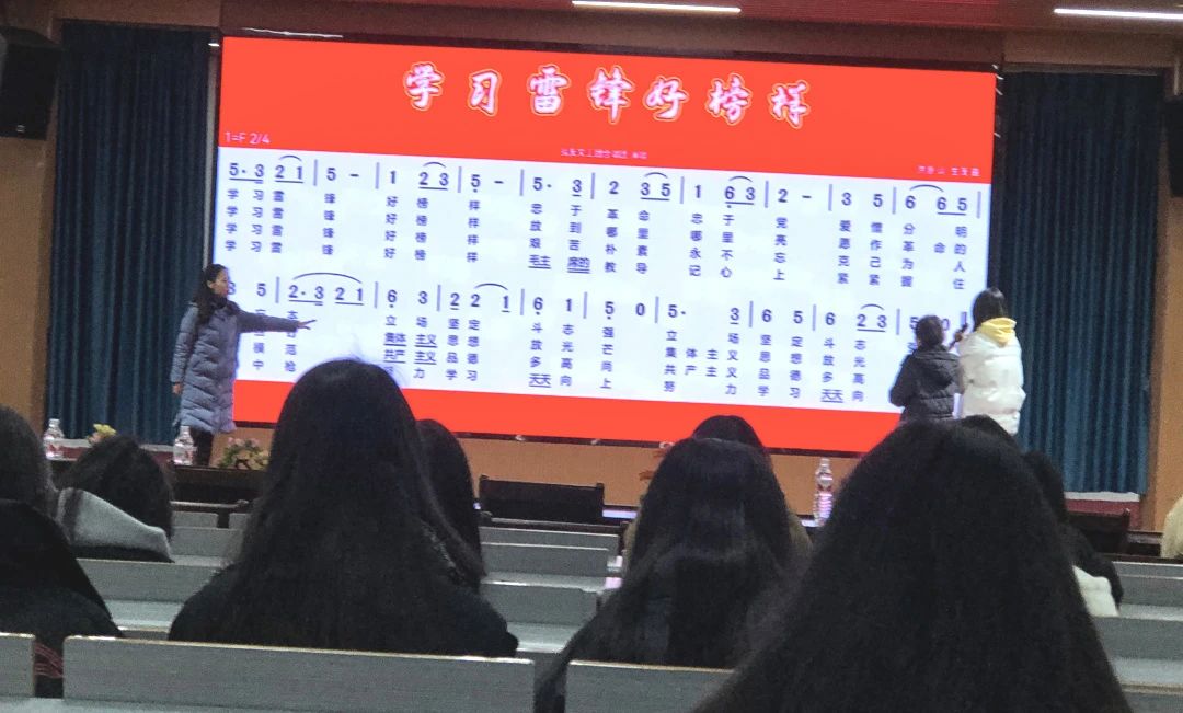 我校开展“弘扬雷锋精神 构建文明艺校”系列活动 丨 HUANQIU.COM